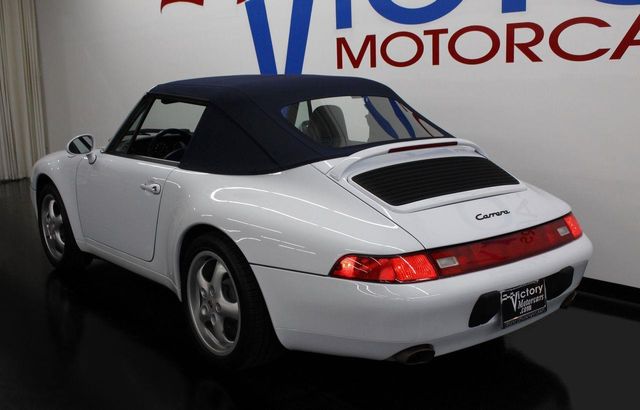 1997 Porsche 911 Carrera 2dr Carrera Cabriolet w/Tiptronic