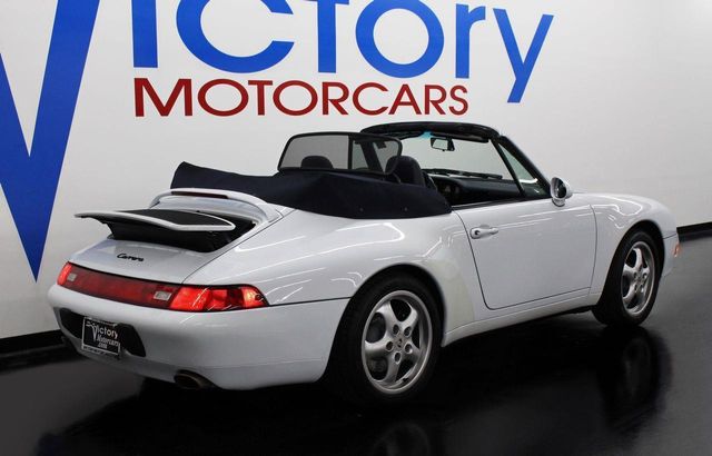 1997 Porsche 911 Carrera 2dr Carrera Cabriolet w/Tiptronic