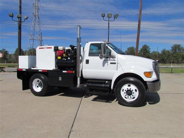 2004 Ford f750 specs